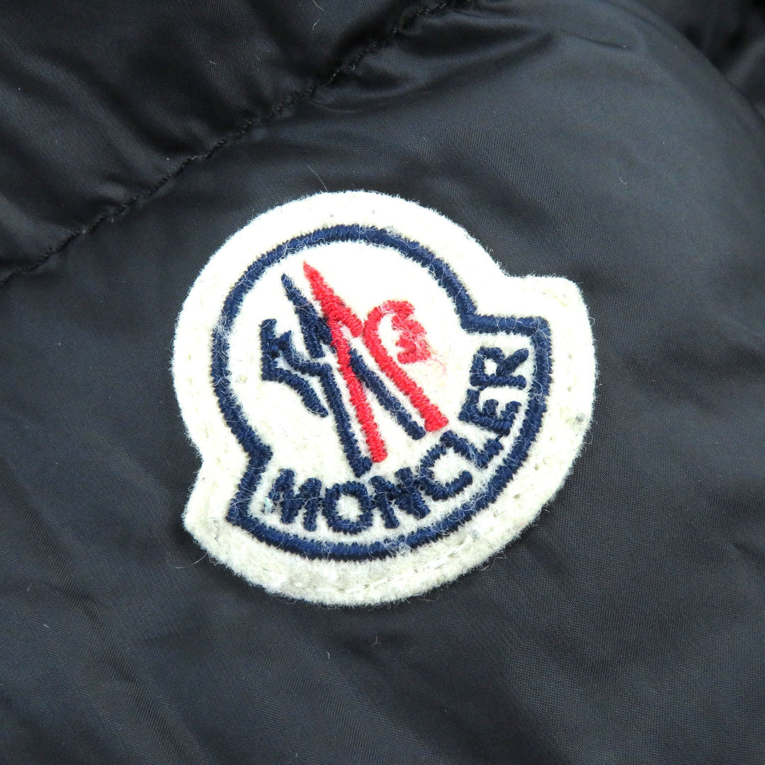 MONCLER Down jacket Outer: 73% polyester, Outer: 27% wool, Lining: 100% nylon, Filling: 90% down, Filling: 10% feather, Hem lining: 85% polyester, 15% cotton, Other fabric: 100% nylon Ivory khaki mens 1 Used Authentic