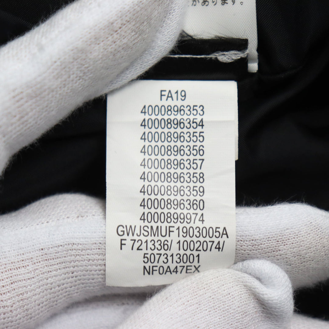 Supreme Mountain Hoodie NP61902I Outer: 100% nylon, Lining: polyester, Lining: nylon black Statue of Liberty Mountain Jacket Statue of Liberty Mountain Jacket mens S Used Authentic