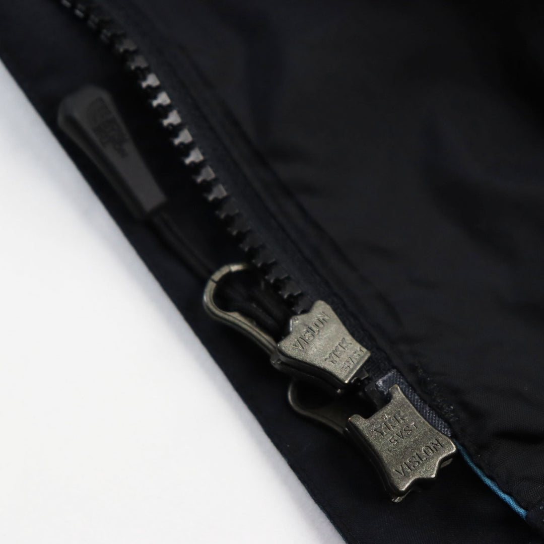 Supreme Mountain Hoodie NP61902I Outer: 100% nylon, Lining: polyester, Lining: nylon black Statue of Liberty Mountain Jacket Statue of Liberty Mountain Jacket mens S Used Authentic