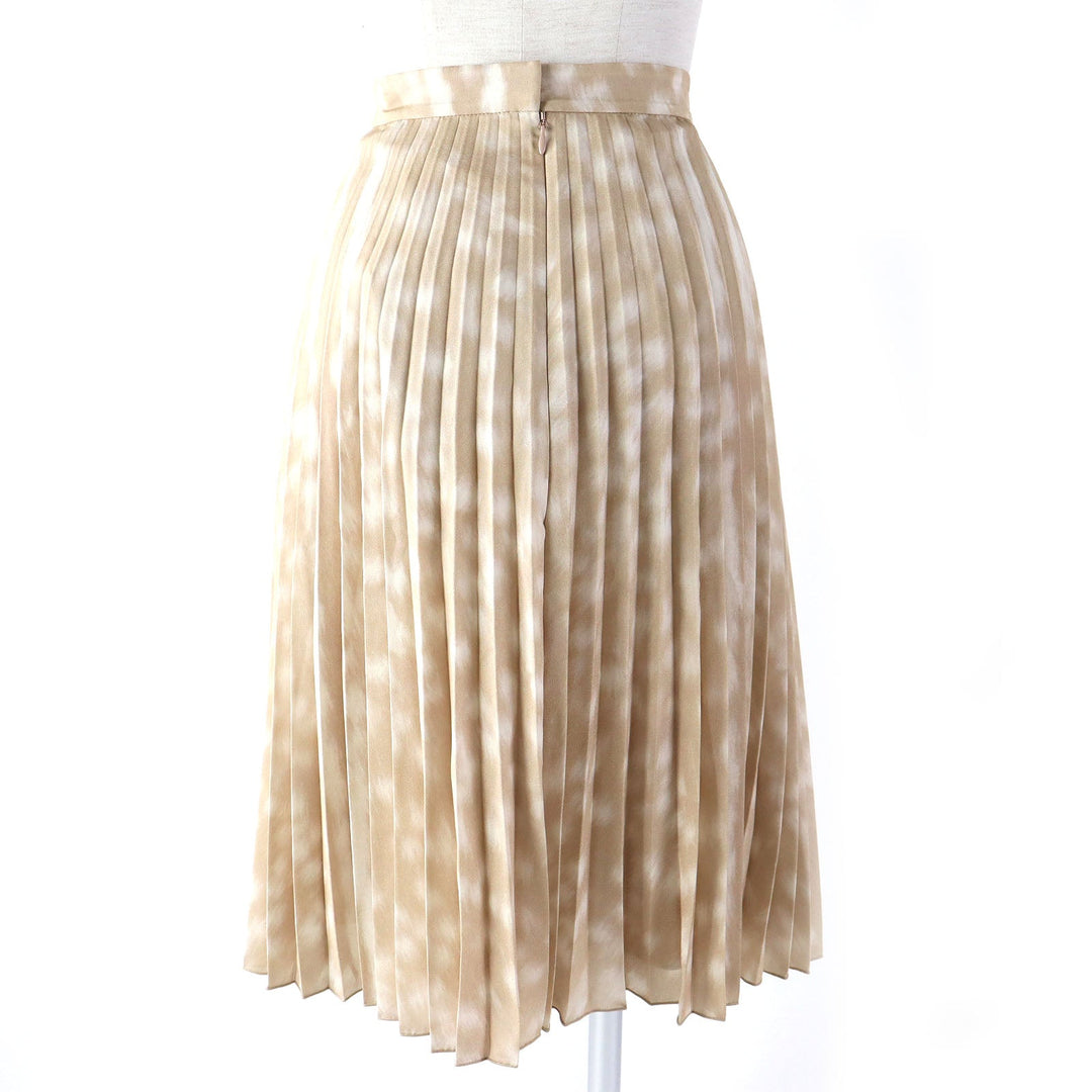 BURBERRY Pleated skirt 8024292 Main: 100% polyester, Lining: 100% silk Beige type Women 36 Used Authentic