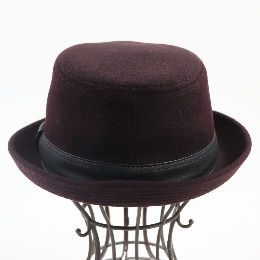 HERMES hat Main: 100% cashmere, Lining: 100% acetate, Part: deerskin Bordeaux Black mens 58 Used Authentic