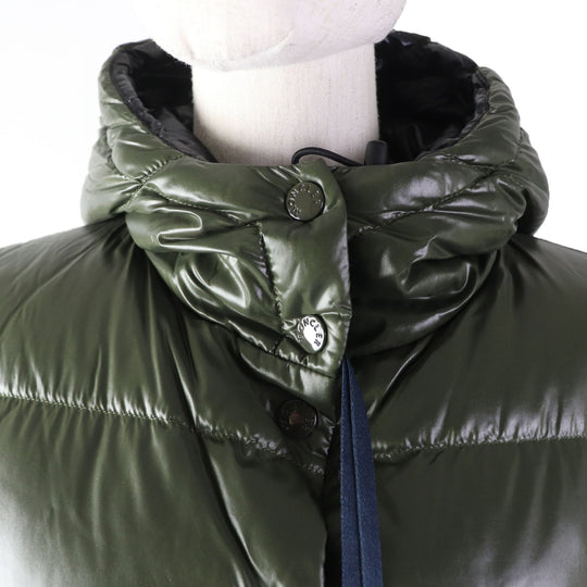 MONCLER Down jacket Main: 100% nylon, Lining: 100% nylon, Hood (lining): 100% nylon Filling: 90% down, 10% feather khaki BARDANETTE Women zero size Used Authentic