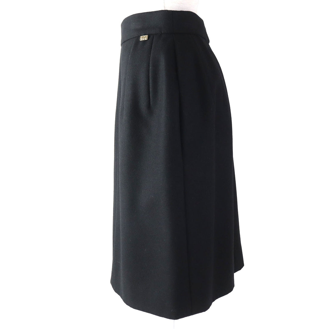 CHANEL skirt P41438 Outer: 75% wool, Outer: 25% cashmere, Lining: 100% silk black Women 38 Used Authentic