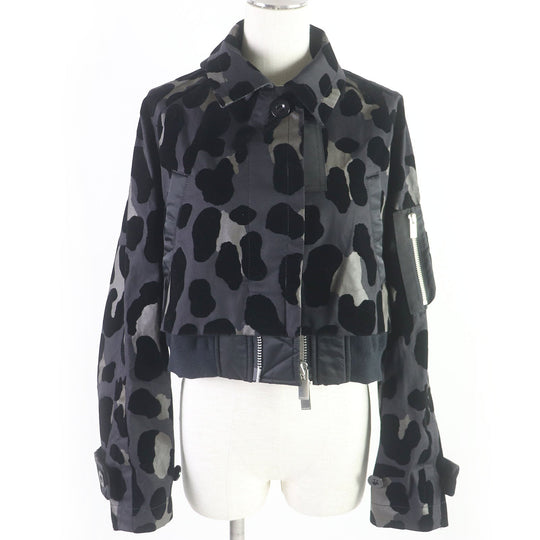 Sacai Jacket 22-06131 Main: 100% cotton, Lining: 100% cupra, Filling: 100% polyester, Separate fabric 1: 100% nylon Separate fabric 2: 90% wool, 10% nylon Separate fabric 3: 50% cotton, 50% polyester Chin tab: 100% cotton Gray type Women 2 Used Authentic