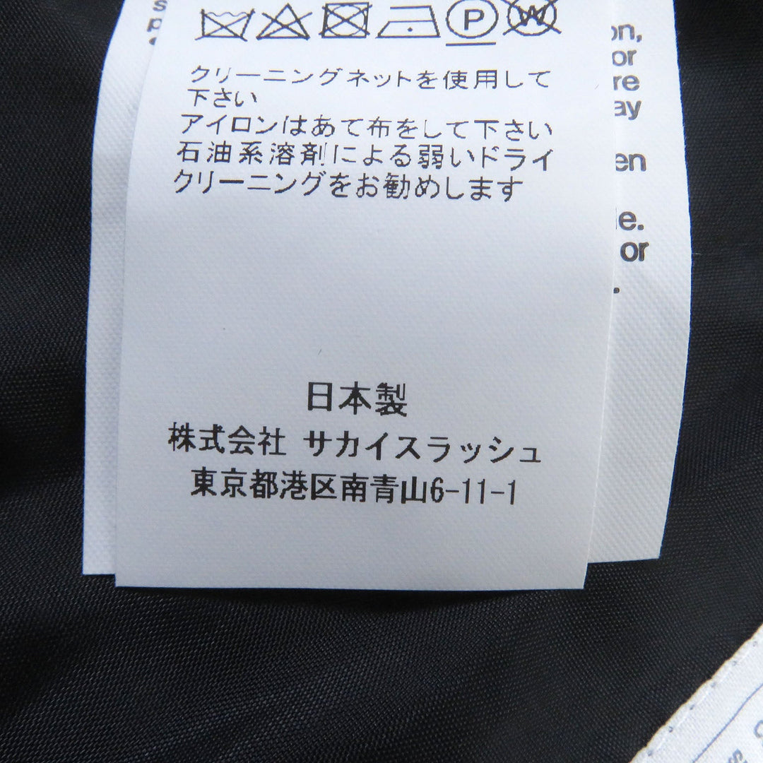 Sacai Jacket 22-06131 Main: 100% cotton, Lining: 100% cupra, Filling: 100% polyester, Separate fabric 1: 100% nylon Separate fabric 2: 90% wool, 10% nylon Separate fabric 3: 50% cotton, 50% polyester Chin tab: 100% cotton Gray type Women 2 Used Authentic