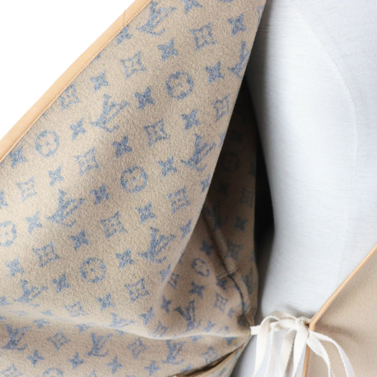 LOUIS VUITTON coat Outer: 99% wool, Outer: 1% silk, Lining: 53% rayon, Lining: 47% cupra, Leather part: sheepskin Synthetic leather part: 100% polyester PVC coating Belt: 99% wool, 1% silk Belt leather part: cowhide beige Women 38 Used Authentic