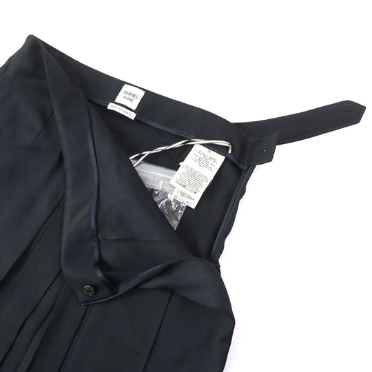 HERMES skirt 17-7300 Outer: 57% rayon, Outer: 43% silk, Lining: 65% rayon, Lining: 35% silk, Part: 75% rayon Dark navy Women 38 Used Authentic