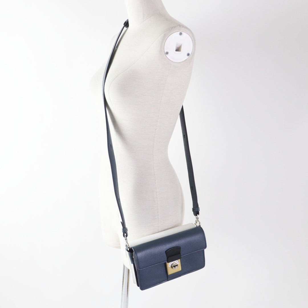 Maison Margiela Shoulder Bag SB1WD0002 Main: Leather Navy white NEW LOCK New Lock Horizontal Women Used Authentic