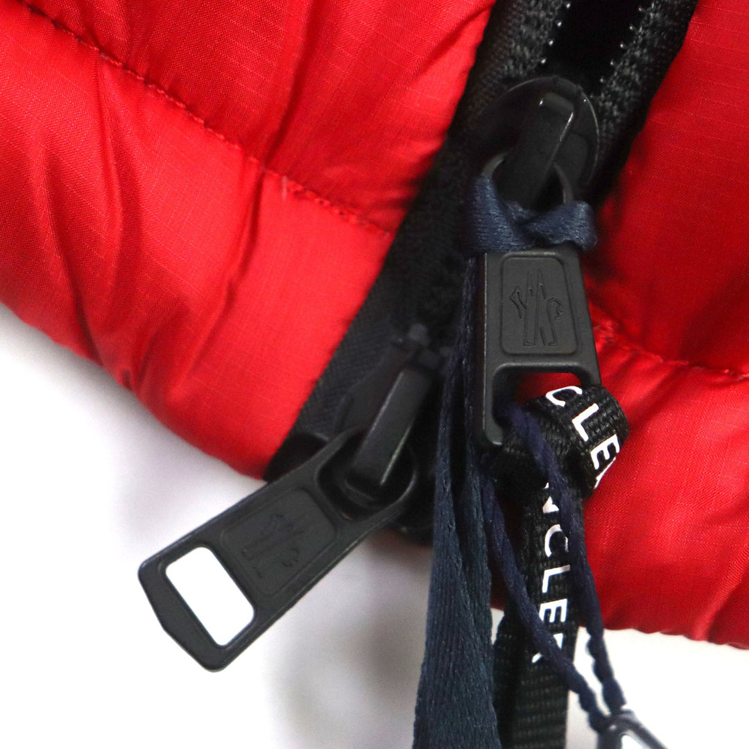 MONCLER Down vest Outer: 100% nylon, Lining: 100% nylon, Filling: 90% down, Filling: 10% feather, Hood: 100% nylon, Collar: 100% nylon, Yoke: 100% nylon Red black OPHRYS mens 3 Used Authentic