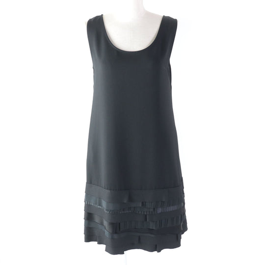 FOXEY one piece 36754 Main: 100% polyester, part: 33% rayon, part: 33% polyester, part: 29% wool, part: 5% polyurethane, other fabric: 65% polyester, 35% triacetate black Women 40 Used Authentic