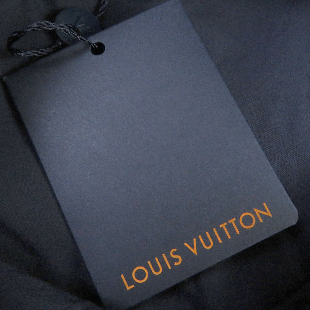 LOUIS VUITTON Blouson Main: 95% nylon, Main: 5% polyurethane, Part: 100% nylon Navy mens 52 Used Authentic