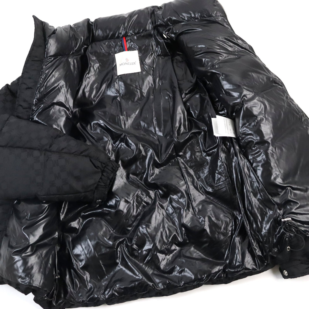 MONCLER Down jacket H20911A00206 596C0 Outer: 100% nylon, Lining: 100% nylon, Filling: 90% down, Filling: 10% feather, Part: 100% nylon black NIJIMA GIUBBOTTO mens 2 Used Authentic