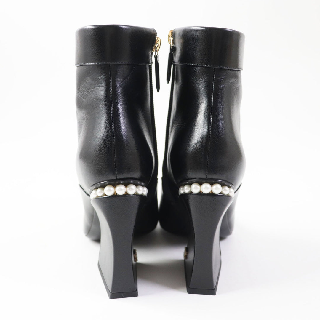 CHANEL Ankle boots 22A G39262 Shiny goatskin black 36 1/2C
