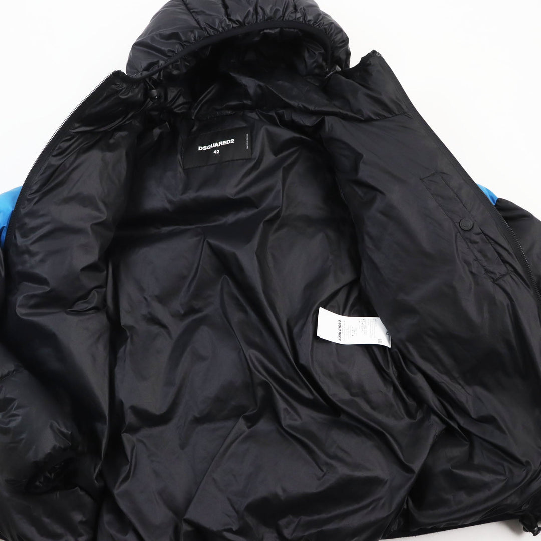 DSQUARED2 Down jacket S74AM0960 Outer: 100% nylon, Lining: 100% nylon, Filling: 80% down, Filling: 20% feather Black blue Nylon Hooded Puffer mens 42 Used Authentic