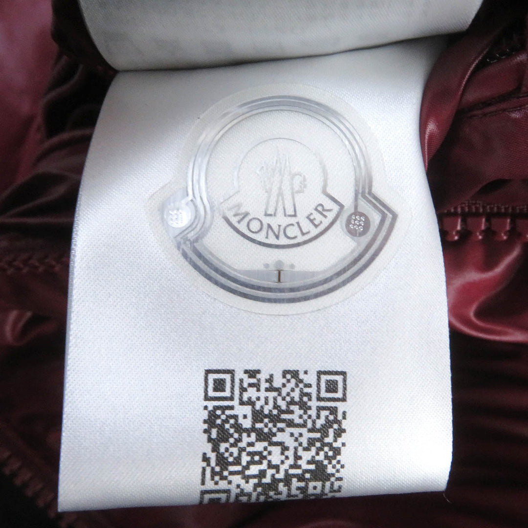 MONCLER Down jacket Main: 100% nylon, Filling: 90% down, Filling: 10% feather Ruby LUNETIERE mens 1 Used Authentic
