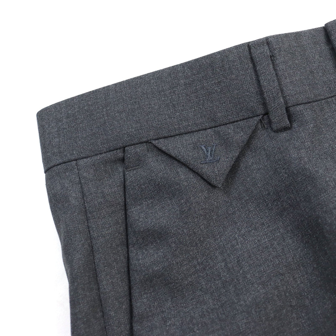 LOUIS VUITTON suit HGCF7W Outer: 78% wool, Outer: 22% silk, Lining: 58% cupra, Lining: 24% rayon, Lining: 18% polyester gray mens 50 Used Authentic