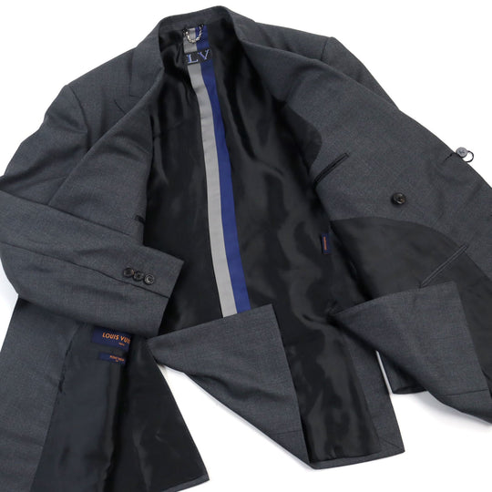 LOUIS VUITTON suit HGCF7W Outer: 78% wool, Outer: 22% silk, Lining: 58% cupra, Lining: 24% rayon, Lining: 18% polyester gray mens 50 Used Authentic