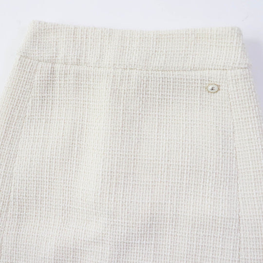 CHANEL Tweed skirt P62054 Outer: 94% wool, Outer: 6% polyamide (nylon), Lining: 100% silk Ecru/White Women 34 Used Authentic