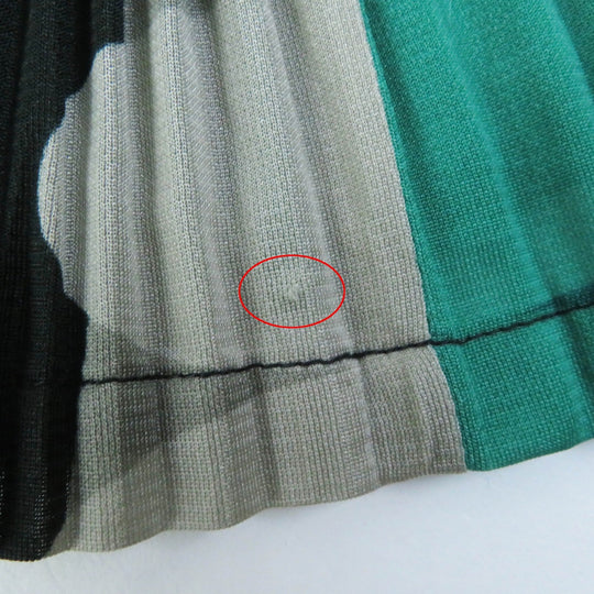 PLEATS PLEASE Pleated skirt PP73-JG615 Main: 100% polyester green Backgammon Women 5 Used Authentic