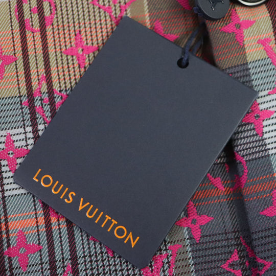 LOUIS VUITTON Chester coat Main: 65% wool, Main: 35% polyester, Lining: 30% cupra, Lining: 27% acetate, Lining: 24% rayon, : 19% cotton Pink multi mens 48 Used Authentic