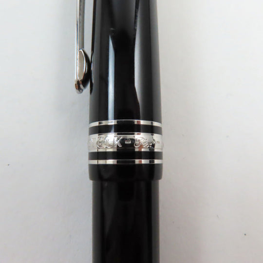 MONTBLANC fountain pen Main: Resin, Nib: K14, Stone: Diamond 0.03ct Black Silver Meisterstck Pix mens Used Authentic