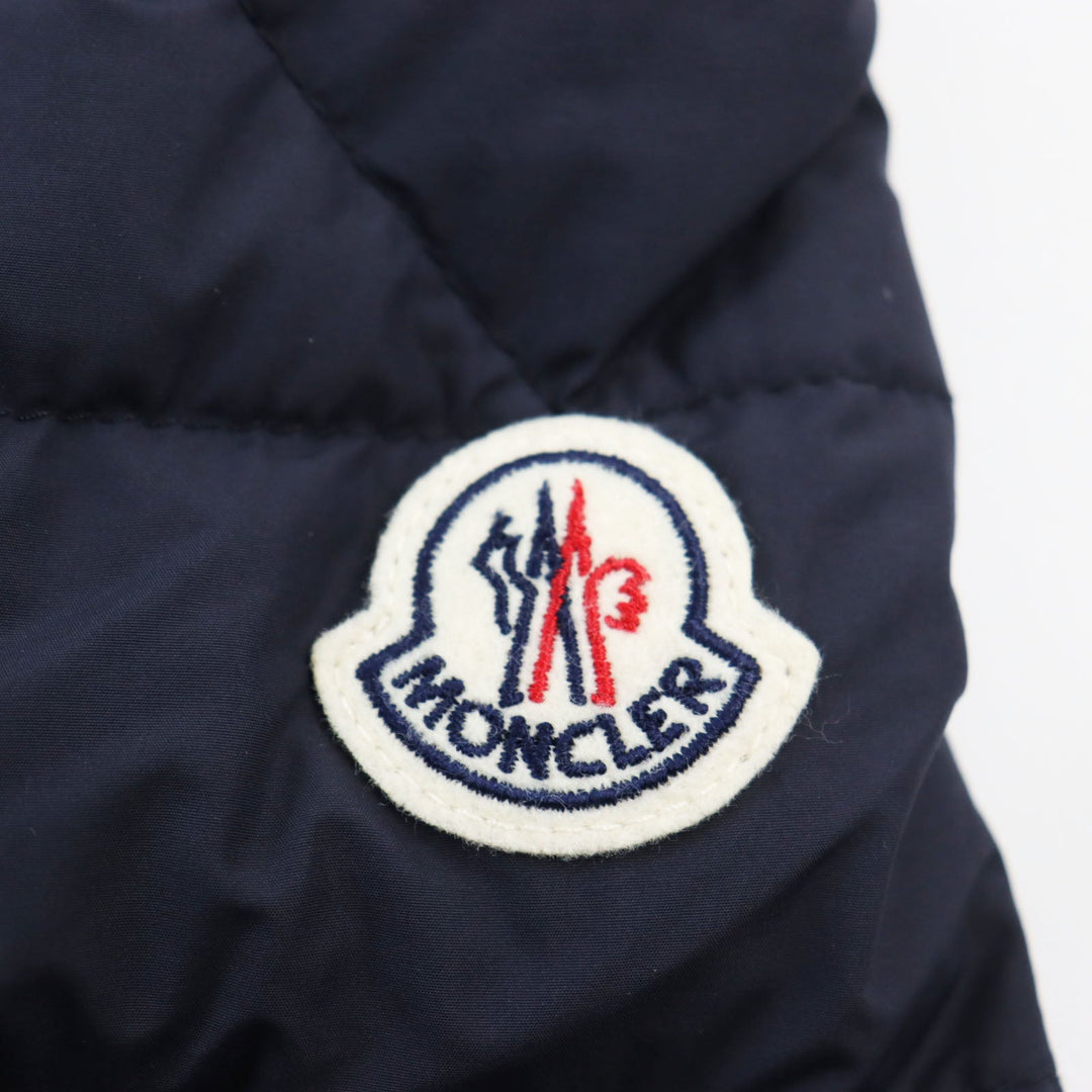 MONCLER Down jacket Outer: 100% nylon, Lining: 100% nylon, Filling: 90% down, Filling: 10% feather Dark navy YERES YERES mens 3 Used Authentic