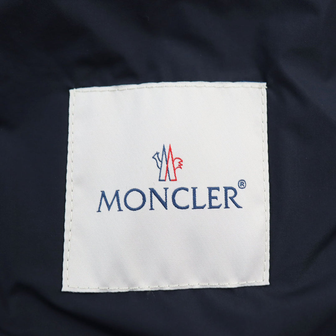 MONCLER Down jacket Outer: 100% nylon, Lining: 100% nylon, Filling: 90% down, Filling: 10% feather Dark navy YERES YERES mens 3 Used Authentic