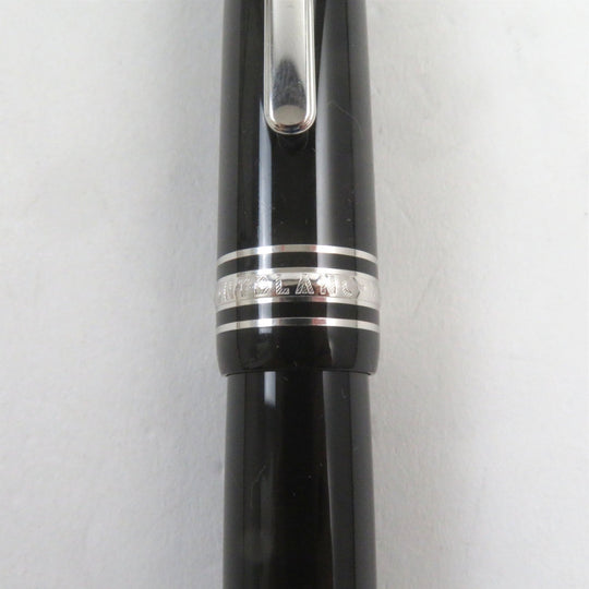 MONTBLANC Ballpoint pen Main: Precious resin Part: Sapphire Black Silver Meisterstck UNICEF Edition Le Grand mens Used Authentic