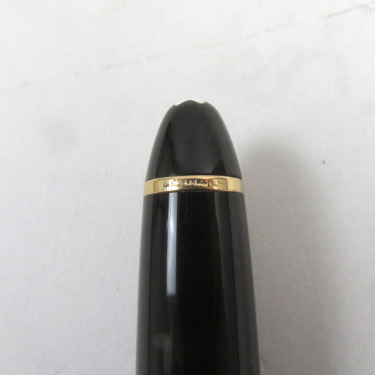 MONTBLANC fountain pen Main: Resin, Gold Plated Nib: K14 Black gold Meisterstuck No.146 mens Used Authentic