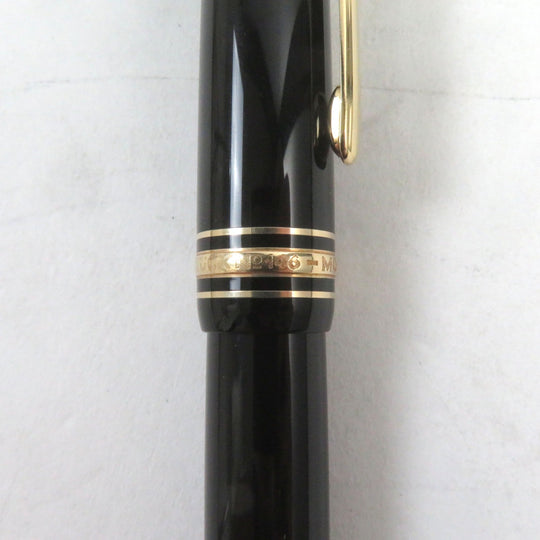 MONTBLANC fountain pen Main: Resin, Gold Plated Nib: K14 Black gold Meisterstuck No.146 mens Used Authentic