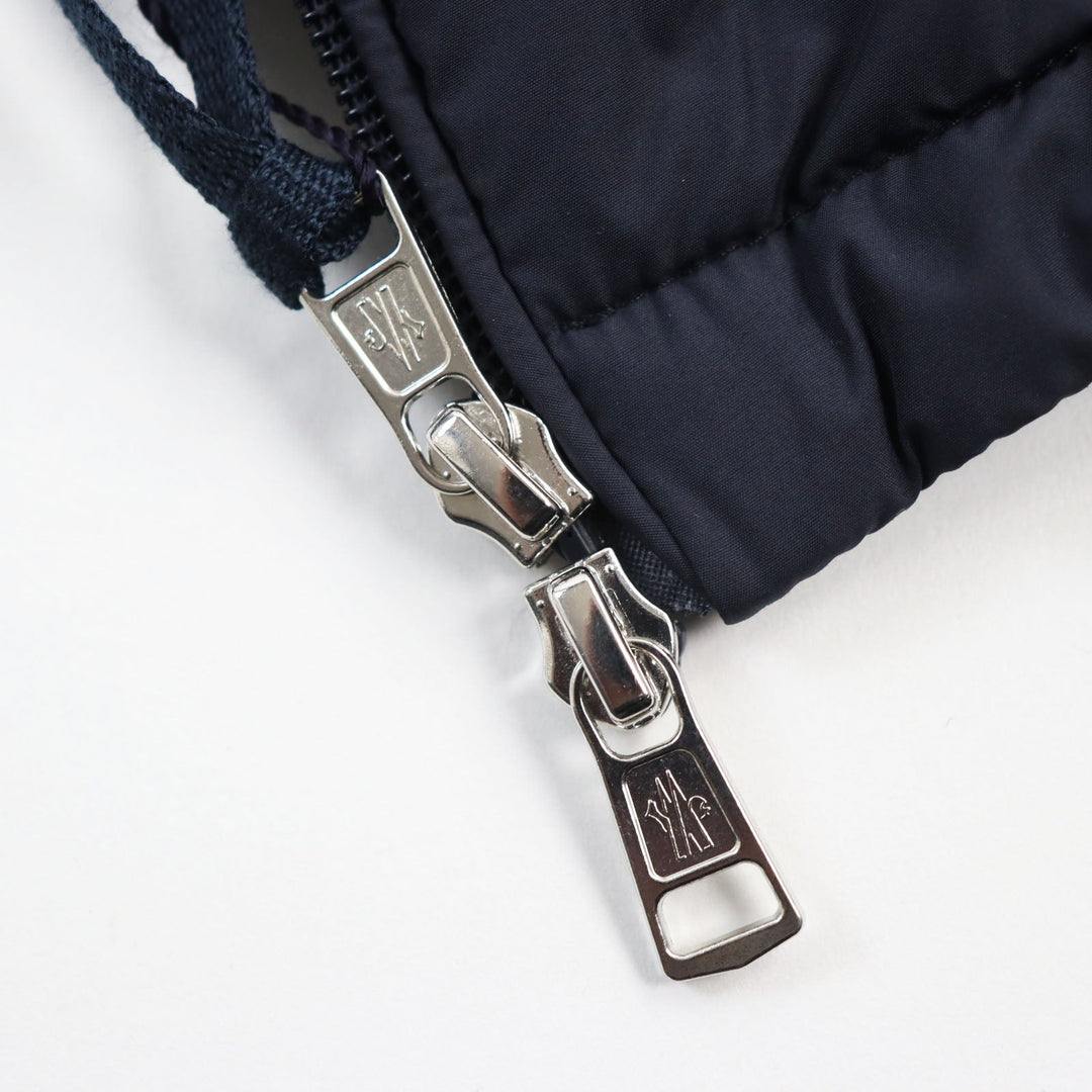 MONCLER Down jacket Outer: 100% nylon, Lining: 100% nylon, Filling: 90% down, Filling: 10% feather Dark navy YERES YERES mens 3 Used Authentic