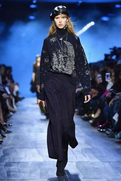 Christian Dior knit 7H24553AM103 Outer: 100% cashmere, part: 64% rayon, part: 36% metal fiber Navy gold Women 42 Used Authentic