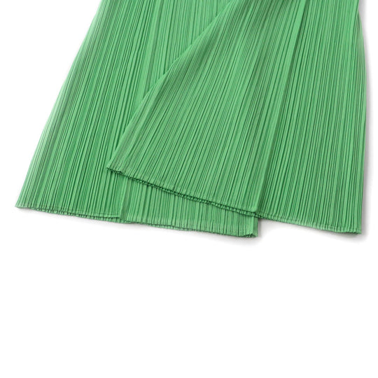 PLEATS PLEASE setup PP83-JK161/PP83-JF164 Main: 100% polyester green Women (Top) 3, (Bottom) 2 Used Authentic