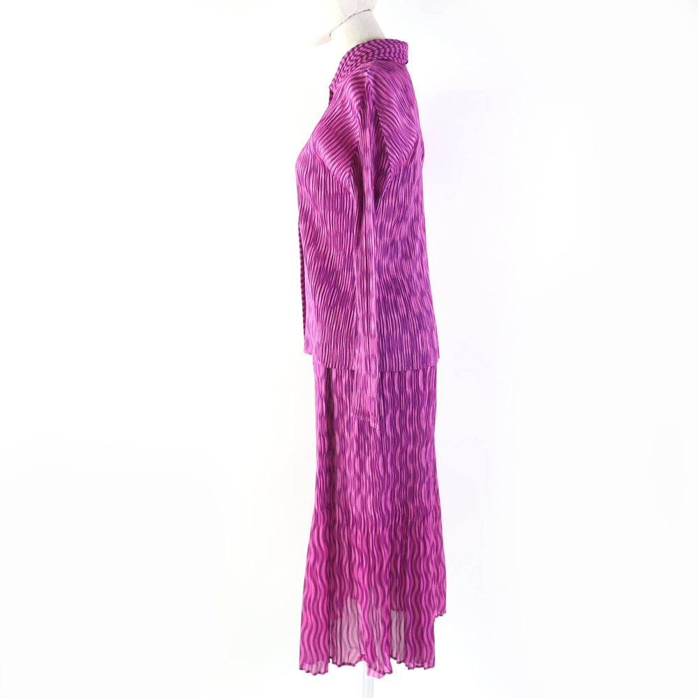 PLEATS PLEASE setup Main: 100% polyester purple Women (Top) 3, (Bottom) 2 Used Authentic