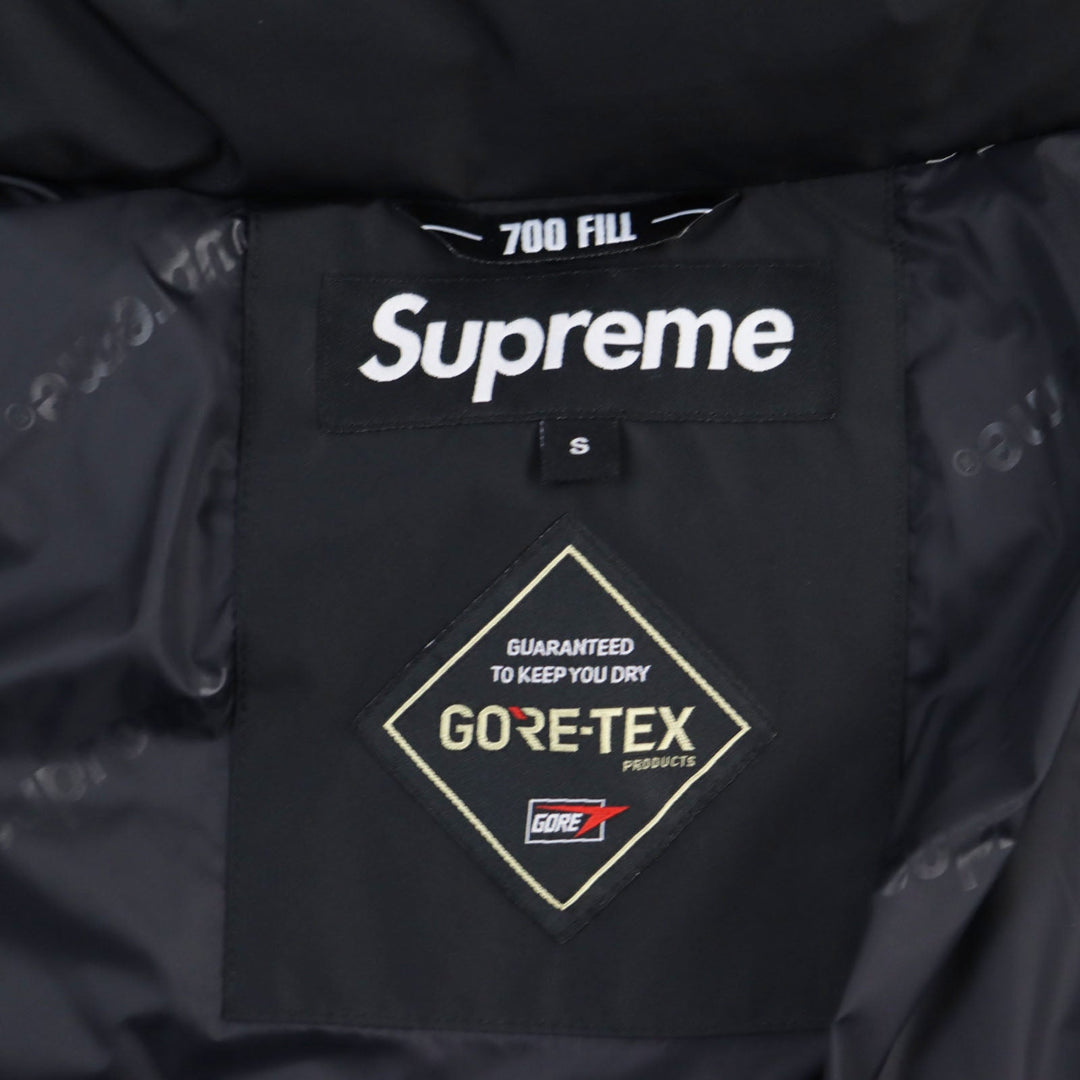 Supreme Down jacket Outer: 100% nylon, Filling: 80% down, Filling: 20% feather, Lining: 100% nylon, Part: 50% polyester, 30% hemp, 20% acrylic black GORE-TEX 700-Fill Down Parka mens S Used Authentic