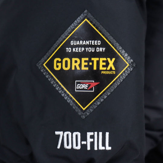 Supreme Down jacket Outer: 100% nylon, Filling: 80% down, Filling: 20% feather, Lining: 100% nylon, Part: 50% polyester, 30% hemp, 20% acrylic black GORE-TEX 700-Fill Down Parka mens S Used Authentic