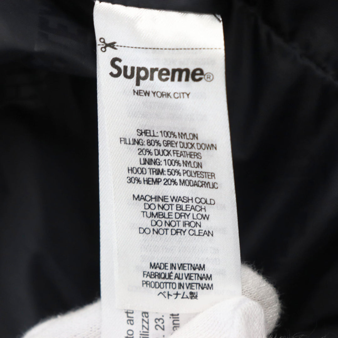 Supreme Down jacket Outer: 100% nylon, Filling: 80% down, Filling: 20% feather, Lining: 100% nylon, Part: 50% polyester, 30% hemp, 20% acrylic black GORE-TEX 700-Fill Down Parka mens S Used Authentic
