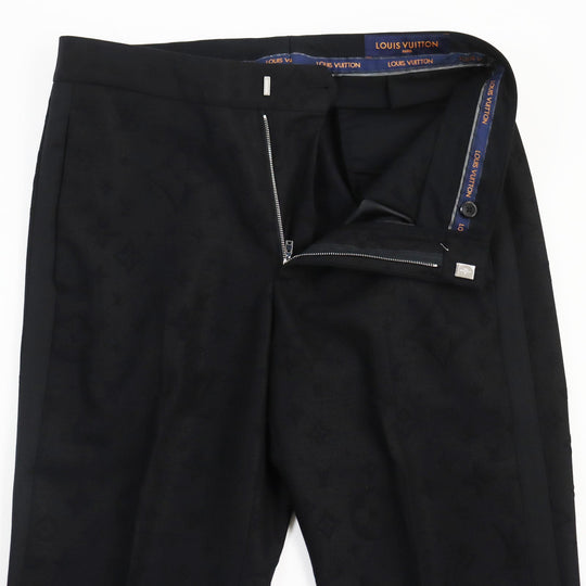 LOUIS VUITTON suit Outer: 53% polyester, Outer: 44% wool, Outer: 3% polyurethane, Lining: 75% cupra, Lining: 25% cotton black mens (Top) 46,  (Bottom) 38 Used Authentic