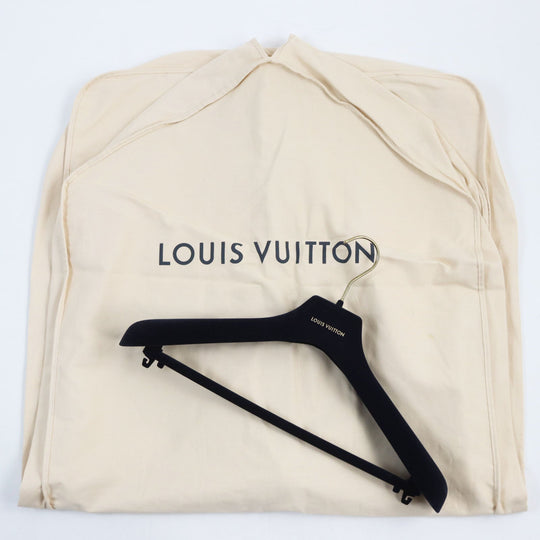 LOUIS VUITTON suit Outer: 53% polyester, Outer: 44% wool, Outer: 3% polyurethane, Lining: 75% cupra, Lining: 25% cotton black mens (Top) 46,  (Bottom) 38 Used Authentic