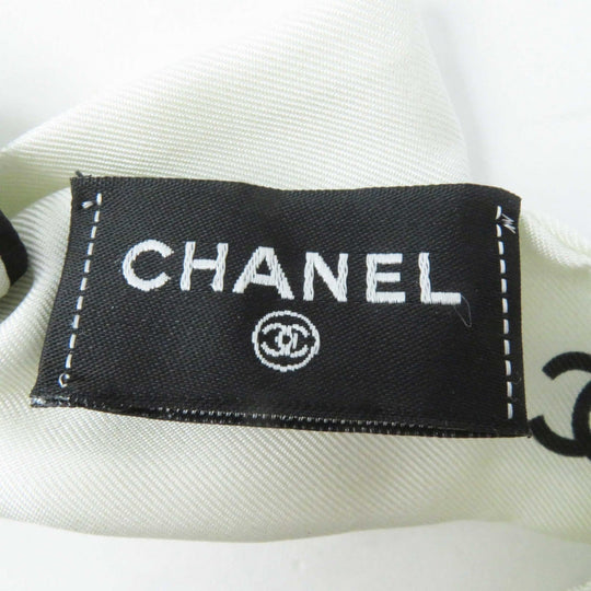 CHANEL hair accessory AA8926 Main: 100% silk; Part: 100% viscose White black Women Used Authentic