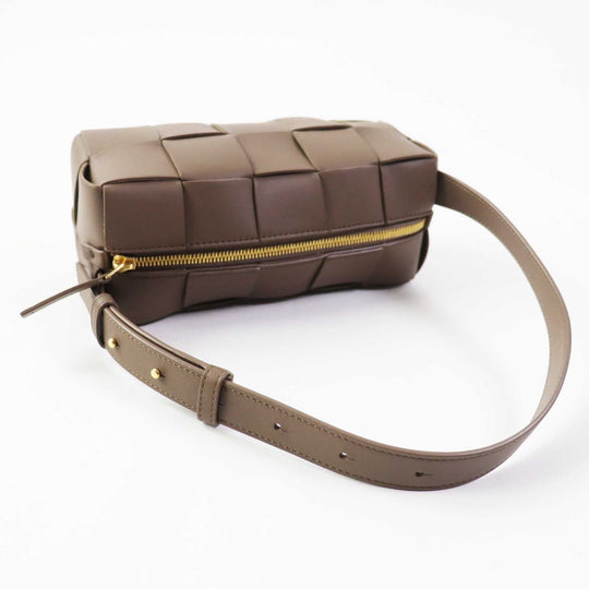 BOTTEGAVENETA Shoulder Bag 729166 Main: Leather Taupe (Greige) Small Brick Cassette Women Used Authentic