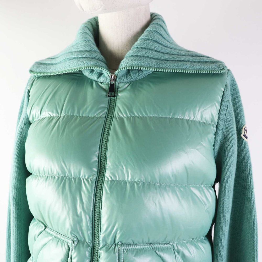 MONCLER Down jacket Outer material: 100% wool, front body: 100% nylon, other fabric: 100% nylon, filling: 90% down, 10% feather, other: 100% polyester Light green CARDIGAN TRICOT Women XS Used Authentic