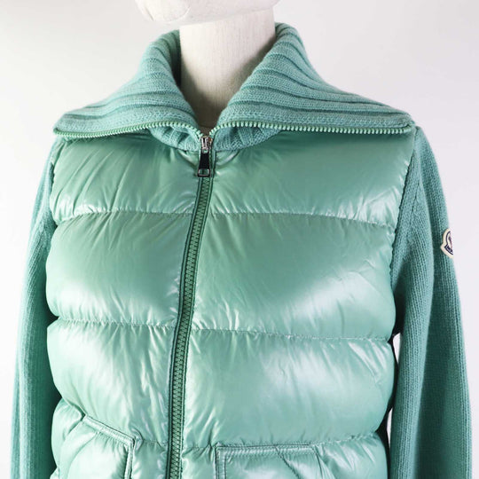 MONCLER Down jacket Outer material: 100% wool, front body: 100% nylon, other fabric: 100% nylon, filling: 90% down, 10% feather, other: 100% polyester Light green CARDIGAN TRICOT Women XS Used Authentic
