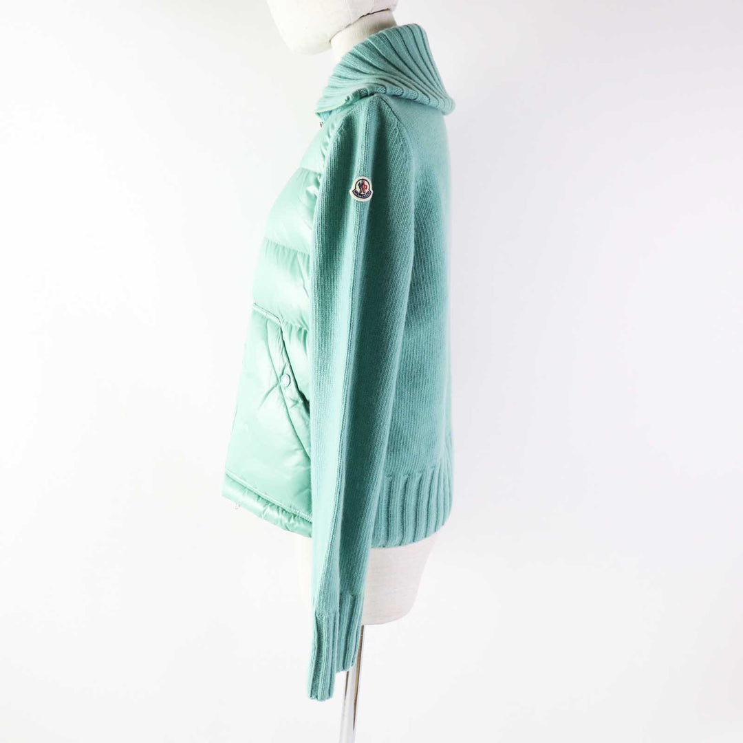 MONCLER Down jacket Outer material: 100% wool, front body: 100% nylon, other fabric: 100% nylon, filling: 90% down, 10% feather, other: 100% polyester Light green CARDIGAN TRICOT Women XS Used Authentic