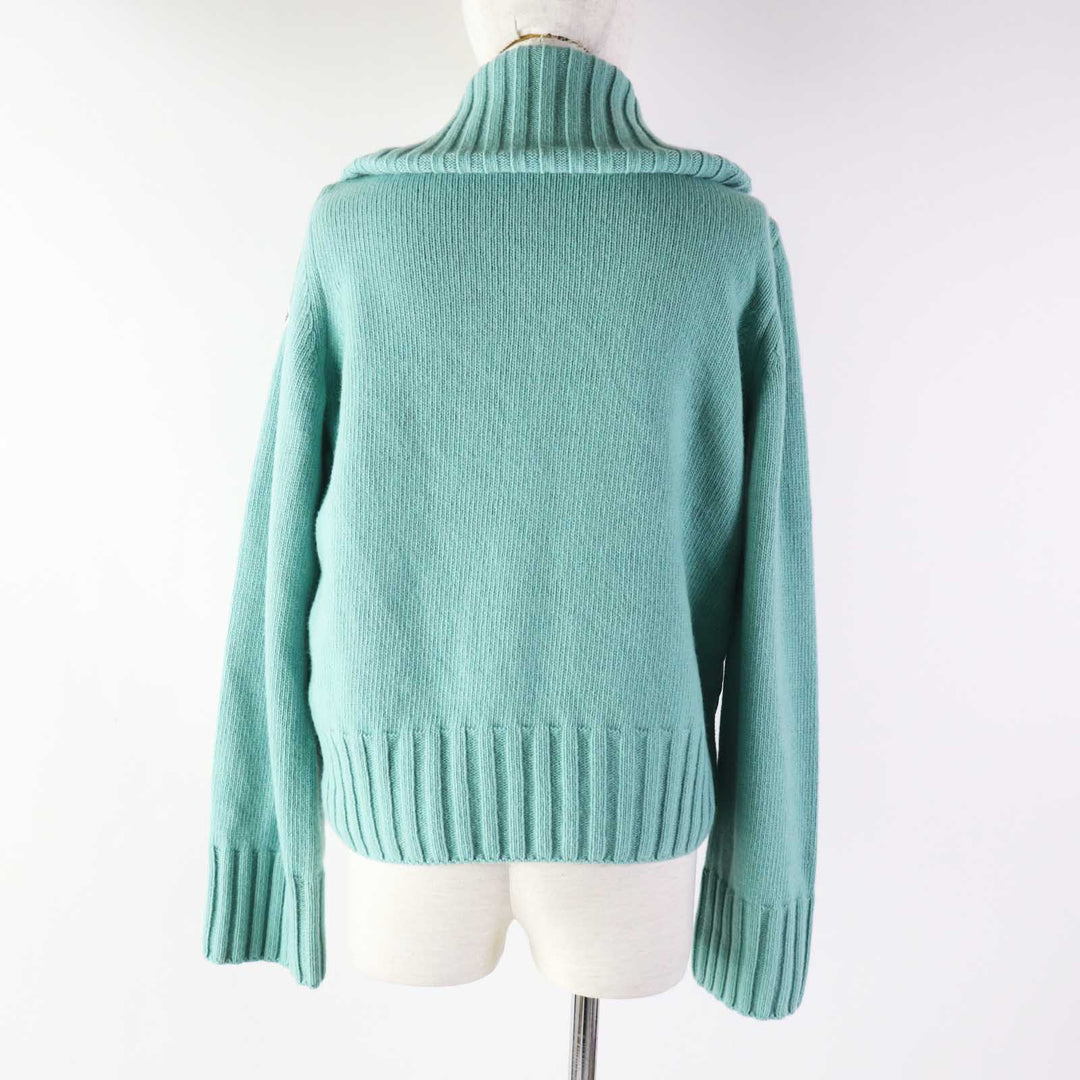 MONCLER Down jacket Outer material: 100% wool, front body: 100% nylon, other fabric: 100% nylon, filling: 90% down, 10% feather, other: 100% polyester Light green CARDIGAN TRICOT Women XS Used Authentic