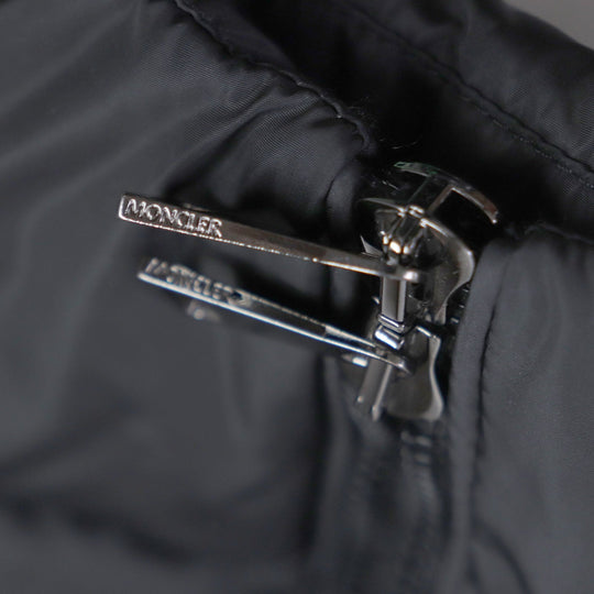 MONCLER Down jacket Outer: 100% nylon, Lining: 100% nylon, Filling: 90% down, Filling: 10% feather, Hood lining: 100% nylon black DERA Women 00 Used Authentic