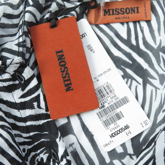 Missoni one piece Outer: 100% rayon, Part: 100% nylon, Petticoat: 96% silk, 4% polyurethane Black White Women 40 Used Authentic