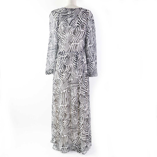 Missoni one piece Outer: 100% rayon, Part: 100% nylon, Petticoat: 96% silk, 4% polyurethane Black White Women 40 Used Authentic