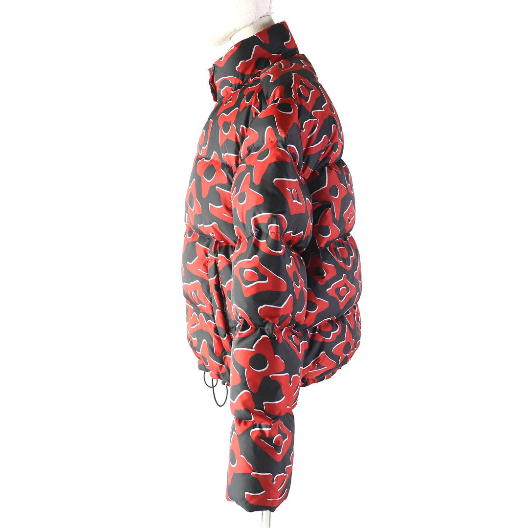 LOUIS VUITTON Down jacket 1A8B3X Outer: 100% polyester, Lining: 53% rayon, Lining: 47% cupra, Filling: down, Filling: feathers Red Black type Women 36 Used Authentic