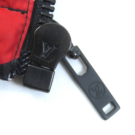 LOUIS VUITTON Down jacket 1A8B3X Outer: 100% polyester, Lining: 53% rayon, Lining: 47% cupra, Filling: down, Filling: feathers Red Black type Women 36 Used Authentic